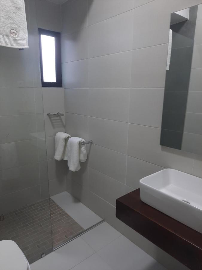 Terra Guest House Maputo Buitenkant foto
